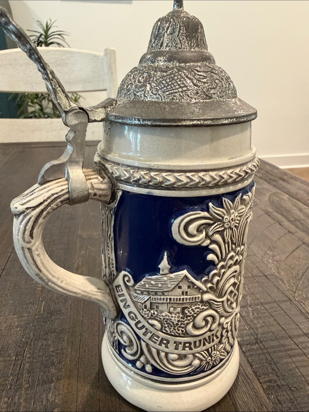 Vintage Gerz German Beer Stein Raised Design Ein Guter Trunk In Froher Rund